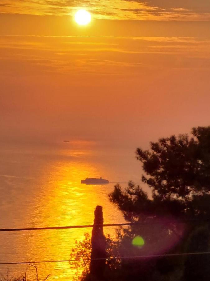 Porto Katsiki-Home Athánion エクステリア 写真