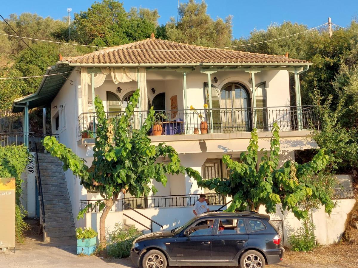Porto Katsiki-Home Athánion エクステリア 写真