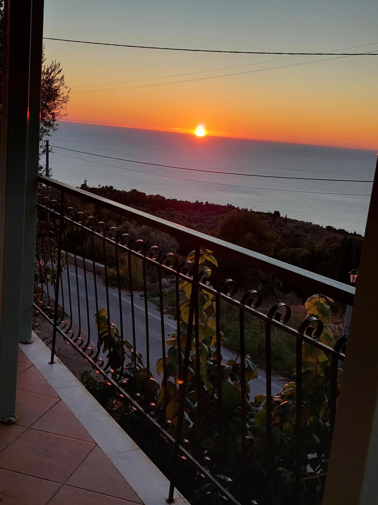 Porto Katsiki-Home Athánion エクステリア 写真
